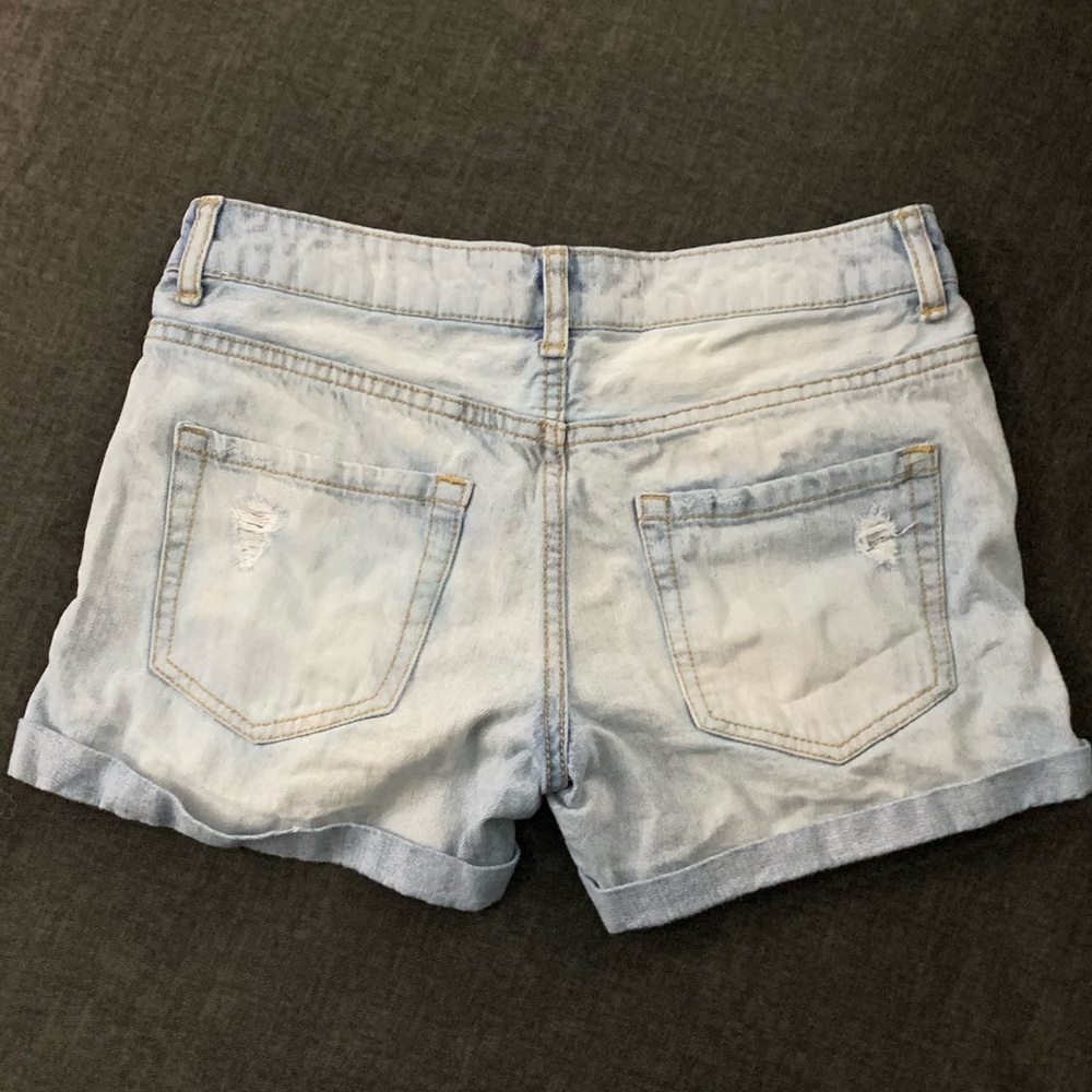shorts - Picture 2 of 3
